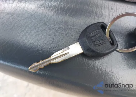 2000 Honda Civic Value Package из США, поврежденный, VIN 2HGEJ661XYH562292